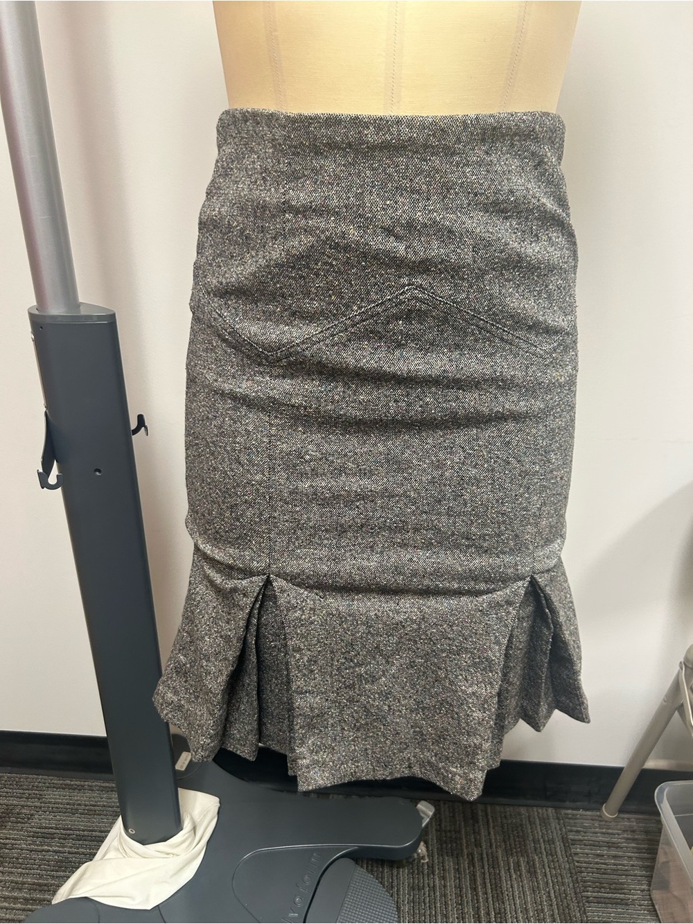 Victoria's Secret Gray Tweed Pencil Skirt with Fluted Hem